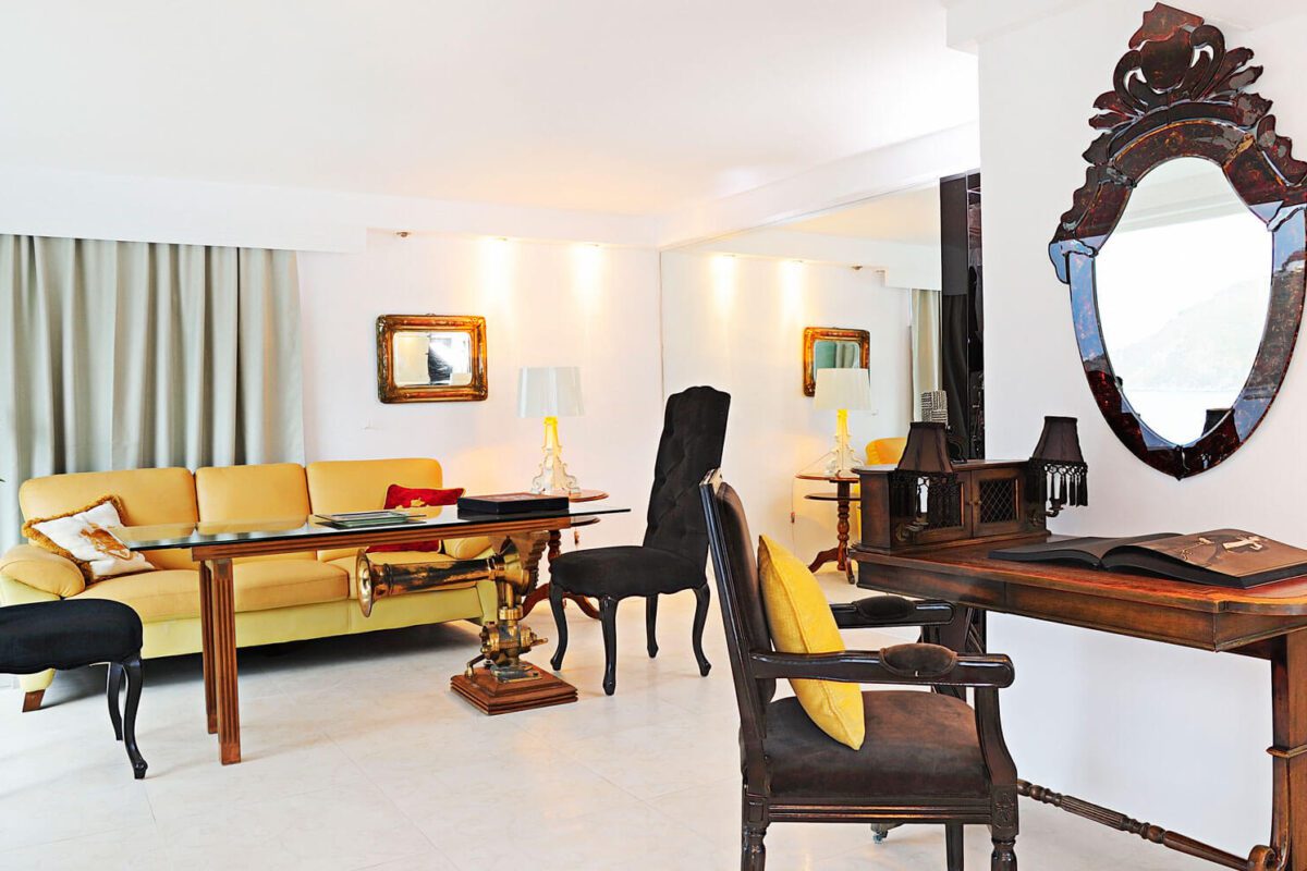 VILLA-NOAH’S-WATERFRONT-WITH-PRIVATE-POOL-&-PRIVATE-BEACH_16