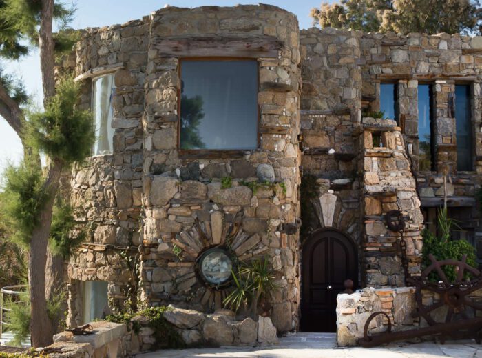 VILLA-NOAH’S-WATERFRONT-WITH-PRIVATE-POOL-&-PRIVATE-BEACH_3