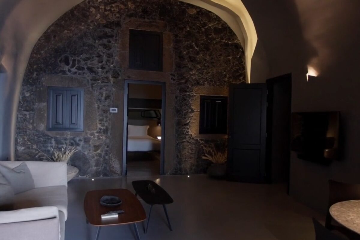 kivotos-villa-video-thumb