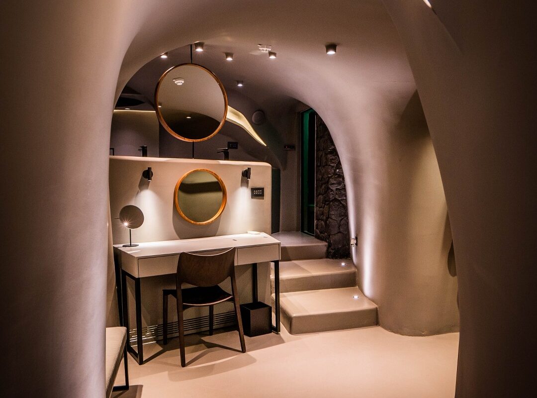 cave-3bedroom-santorini-10