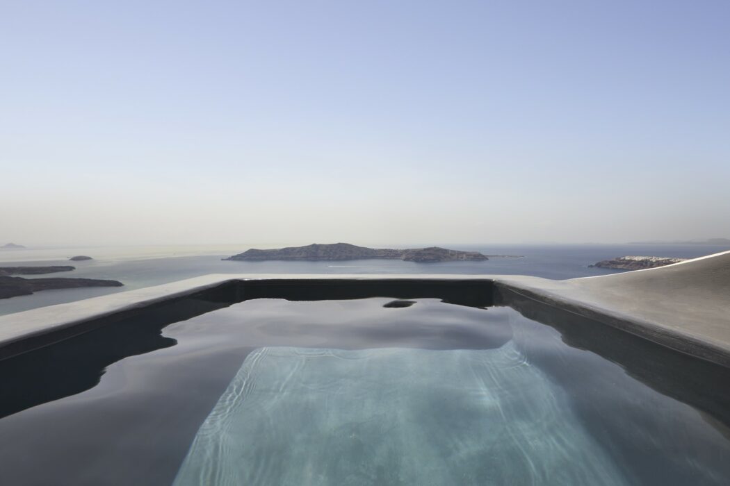 mystic-suite-santorini-1