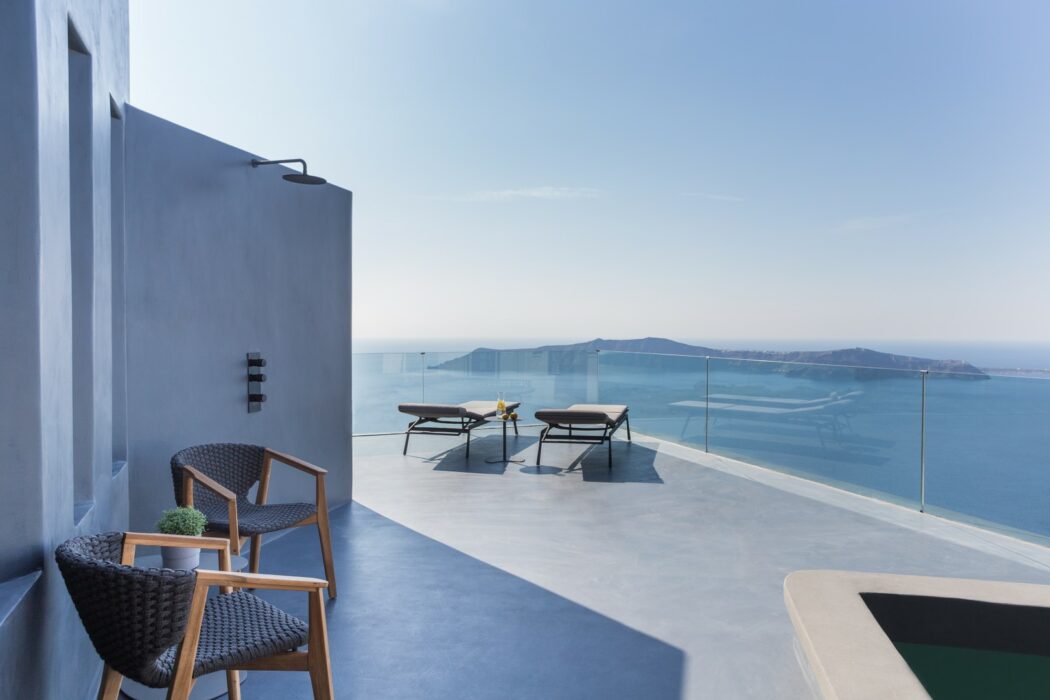 signature-suite-santorini-3