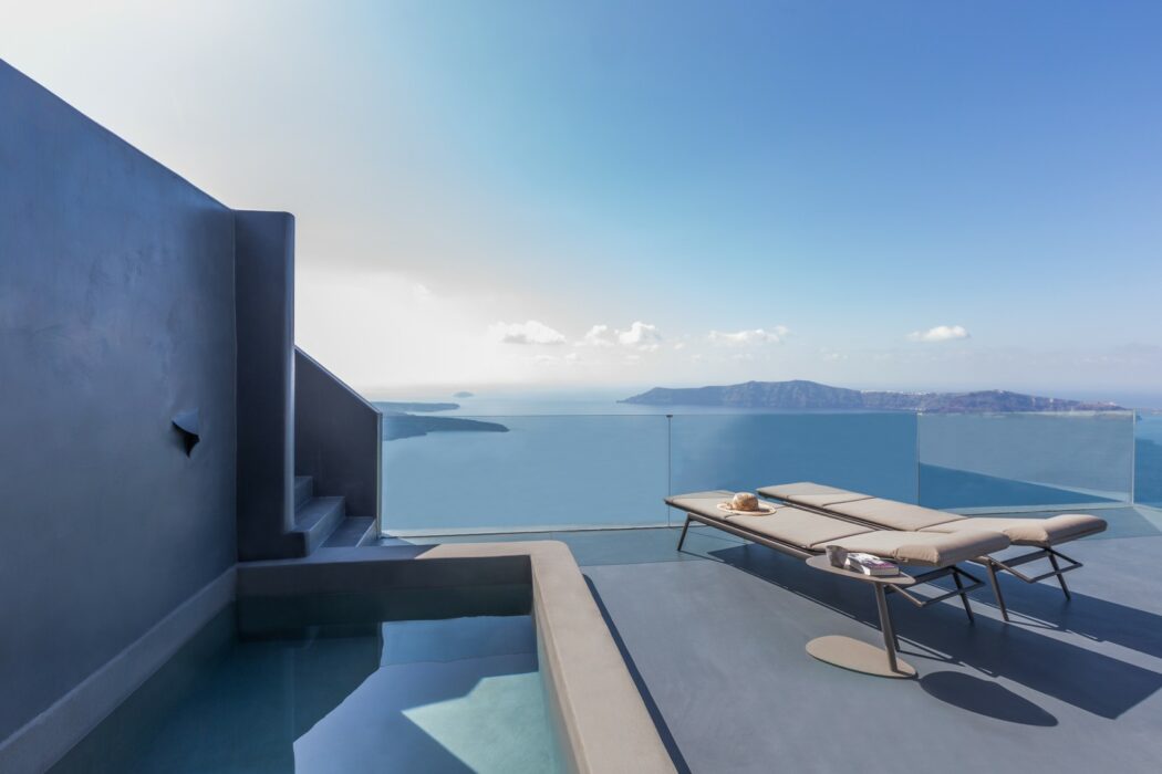 superior-suite-santorini-1