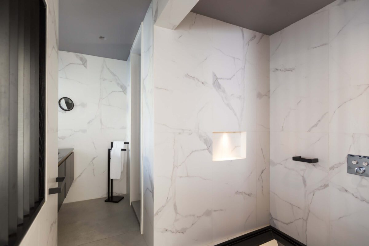 DELUXE-SUITE-SEA-VIEW-6